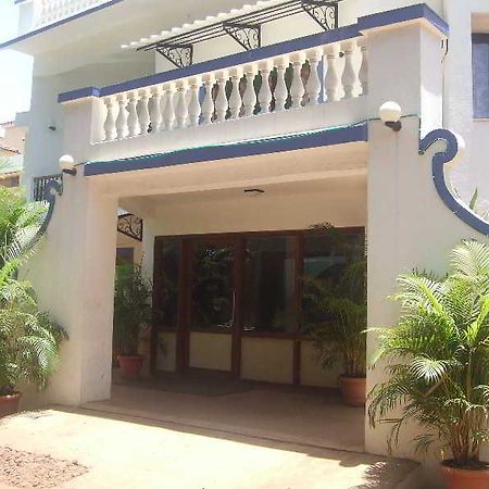 Hotel Brisa Marina Caranzalem Exterior foto